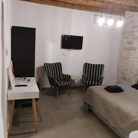 Apartment Studio Apartman Filip *